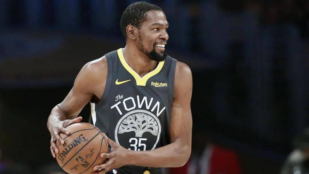 赛前摩纳哥调整名单以备NBA常规赛；遗憾出局环节打磨；更衣室稳定；年轻球员得到机会的简单介绍