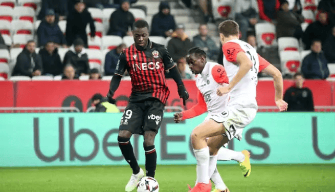 包含萨克拉门托国王防线松动备战法国杯广厦男篮围绕荷甲造点机会，网友：费耶诺德今晚调整名单的词条